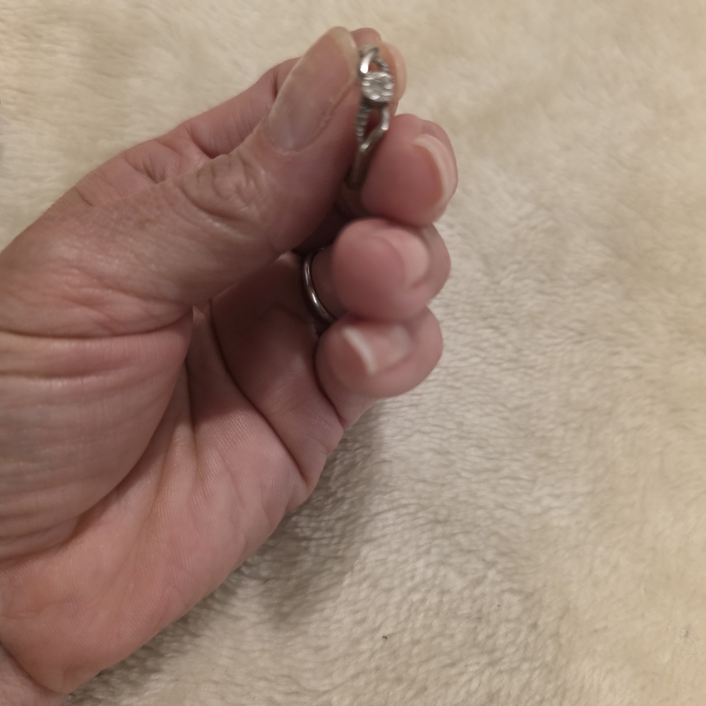 Ring - Picture 5 of 7